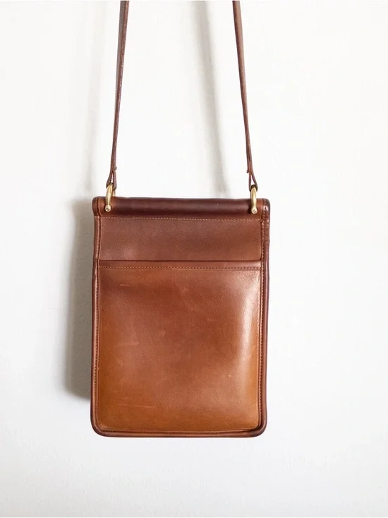 Vintage Coach 1992/93 Murphy Crossbody Bag in British Tan - Picture 3 of 14